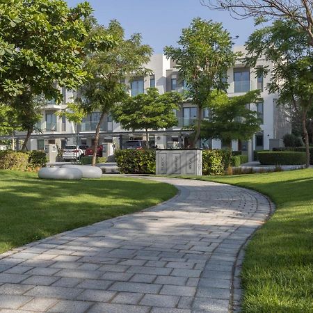 Stay By Latinem Luxury 2Br Holiday Home Cv B2513 Near Burj Khalifa Dubái Exterior foto