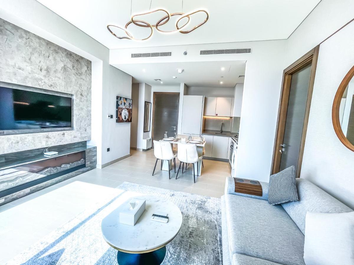 Stay By Latinem Luxury 2Br Holiday Home Cv B2513 Near Burj Khalifa Dubái Exterior foto