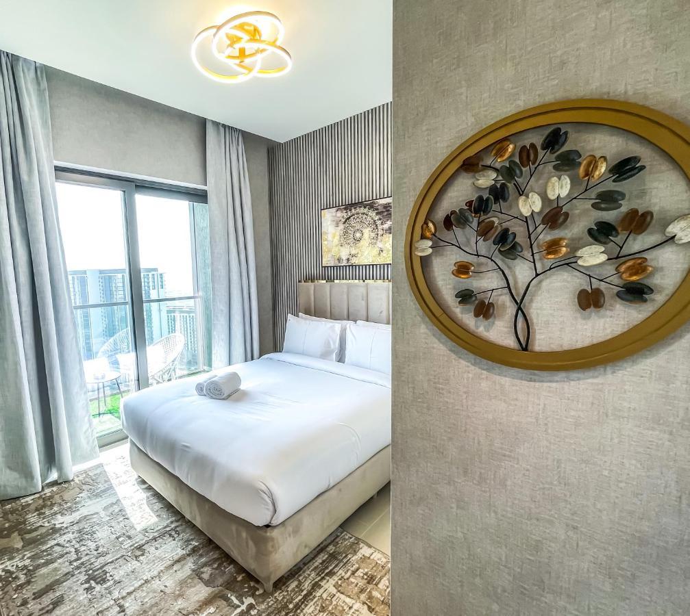 Stay By Latinem Luxury 2Br Holiday Home Cv B2513 Near Burj Khalifa Dubái Exterior foto