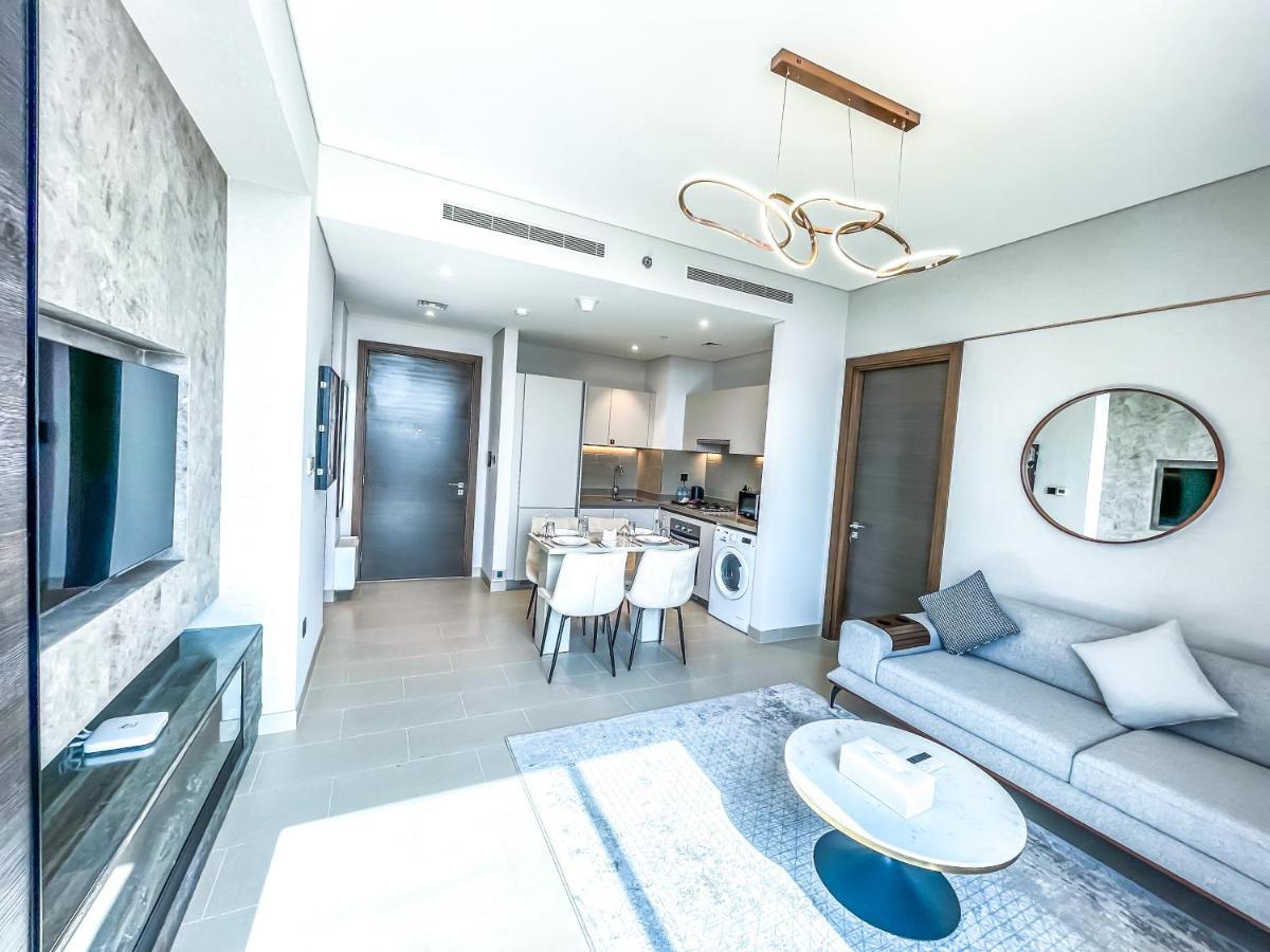 Stay By Latinem Luxury 2Br Holiday Home Cv B2513 Near Burj Khalifa Dubái Exterior foto